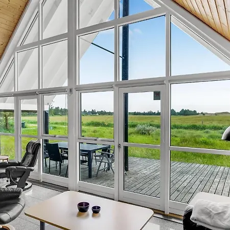 Amazing In Romo With Kitchen Holiday home *