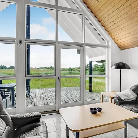 Amazing In Romo With Kitchen Holiday home